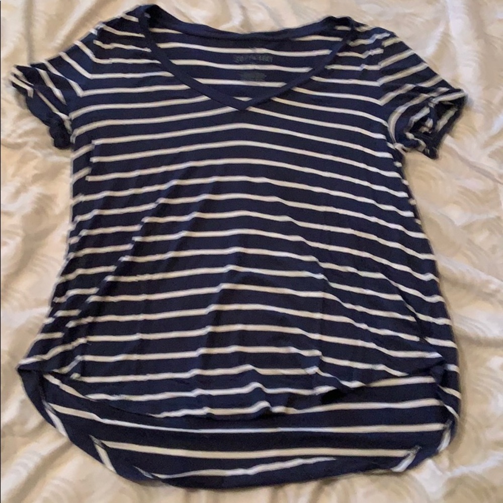 American eagle t shirt
